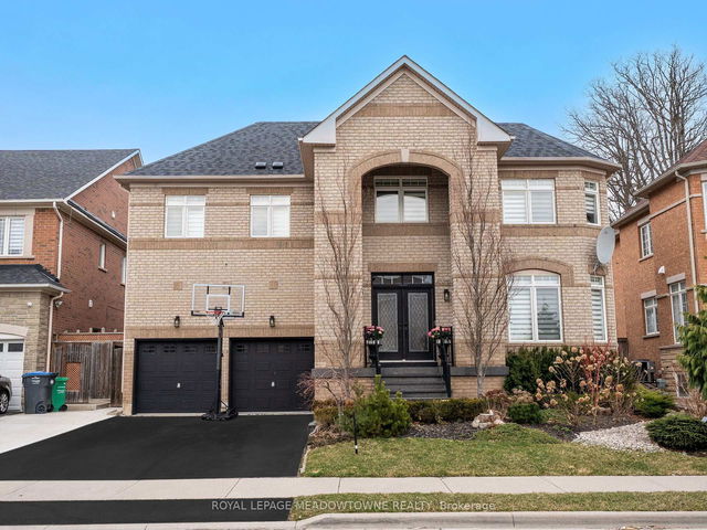 33 Nova Scotia Road