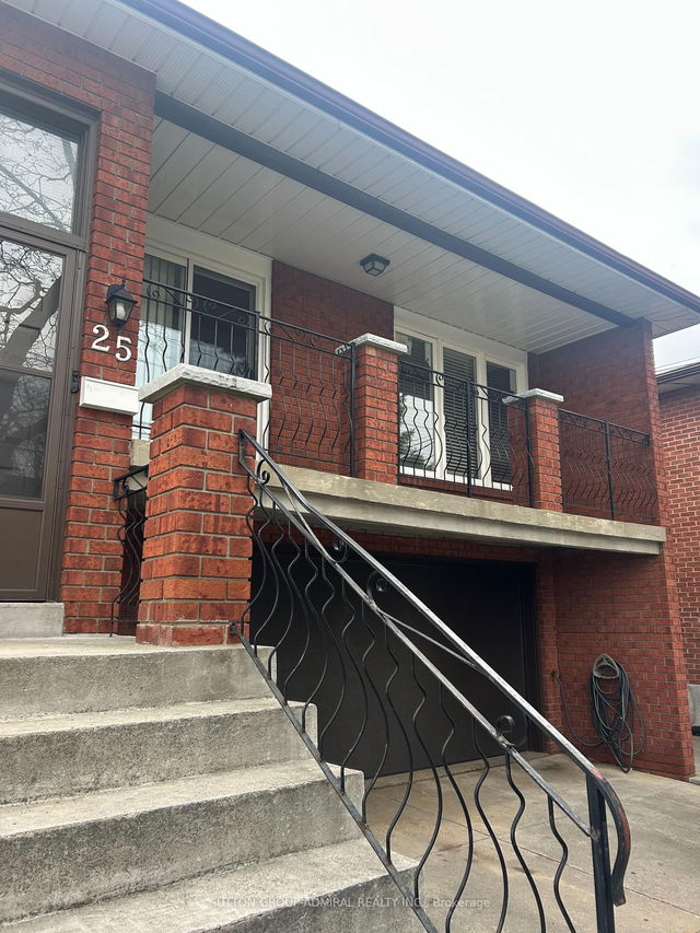 Upper - 25 Venice Drive