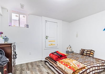 4 Fairhill Ave, Brampton - Fletcher's Meadow image-0-3