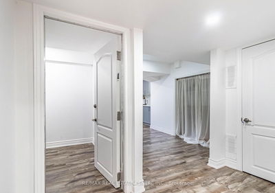 4 Fairhill Ave, Brampton - Fletcher's Meadow image-0-4