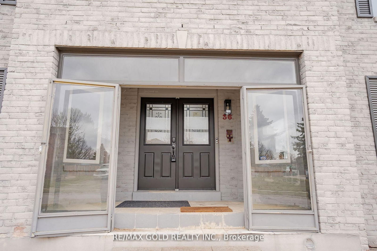 Detached House for sale at 36 St Michaels Crescent, Caledon, Bolton North, L7E 5Y8 - MLS: W12104135