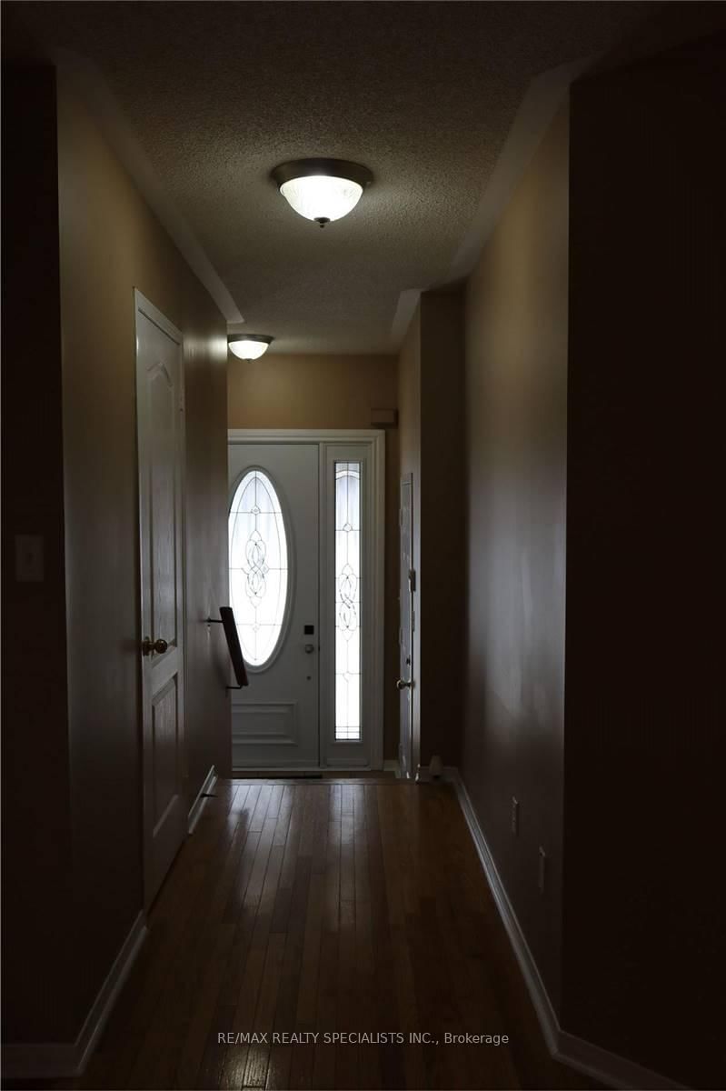 Semi-Detached House for lease at 66 SWEET CLOVER Crescent, Brampton, Sandringham-Wellington, L6R 2Z9 - MLS: W12104200