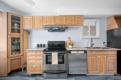 120 Royal Palm Dr, Brampton - Heart Lake East image-0-4