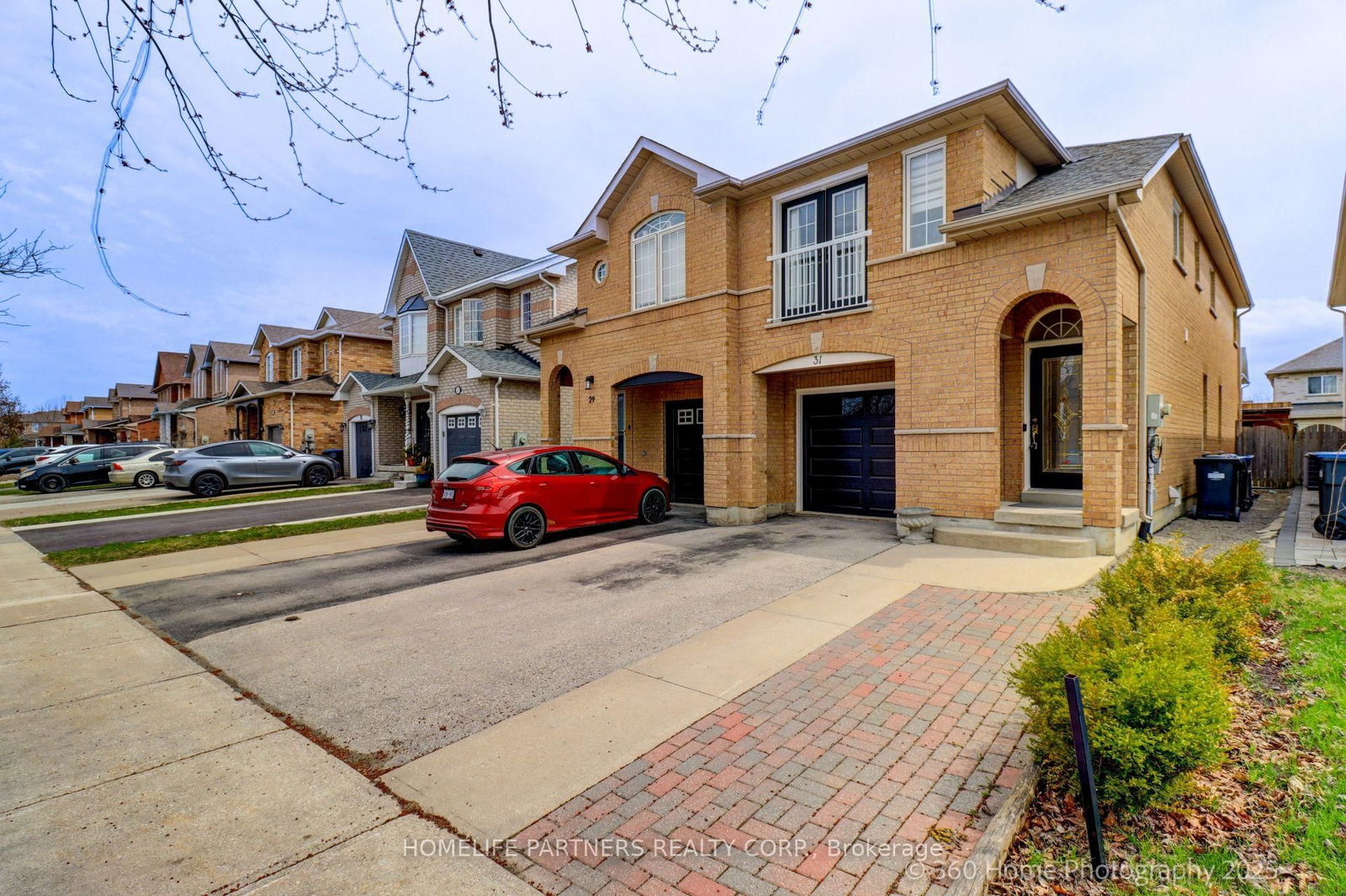 Semi-Detached House for sale at 31 Knoll Haven Circle, Caledon, Bolton North, L7E 2V5 - MLS: W12104219