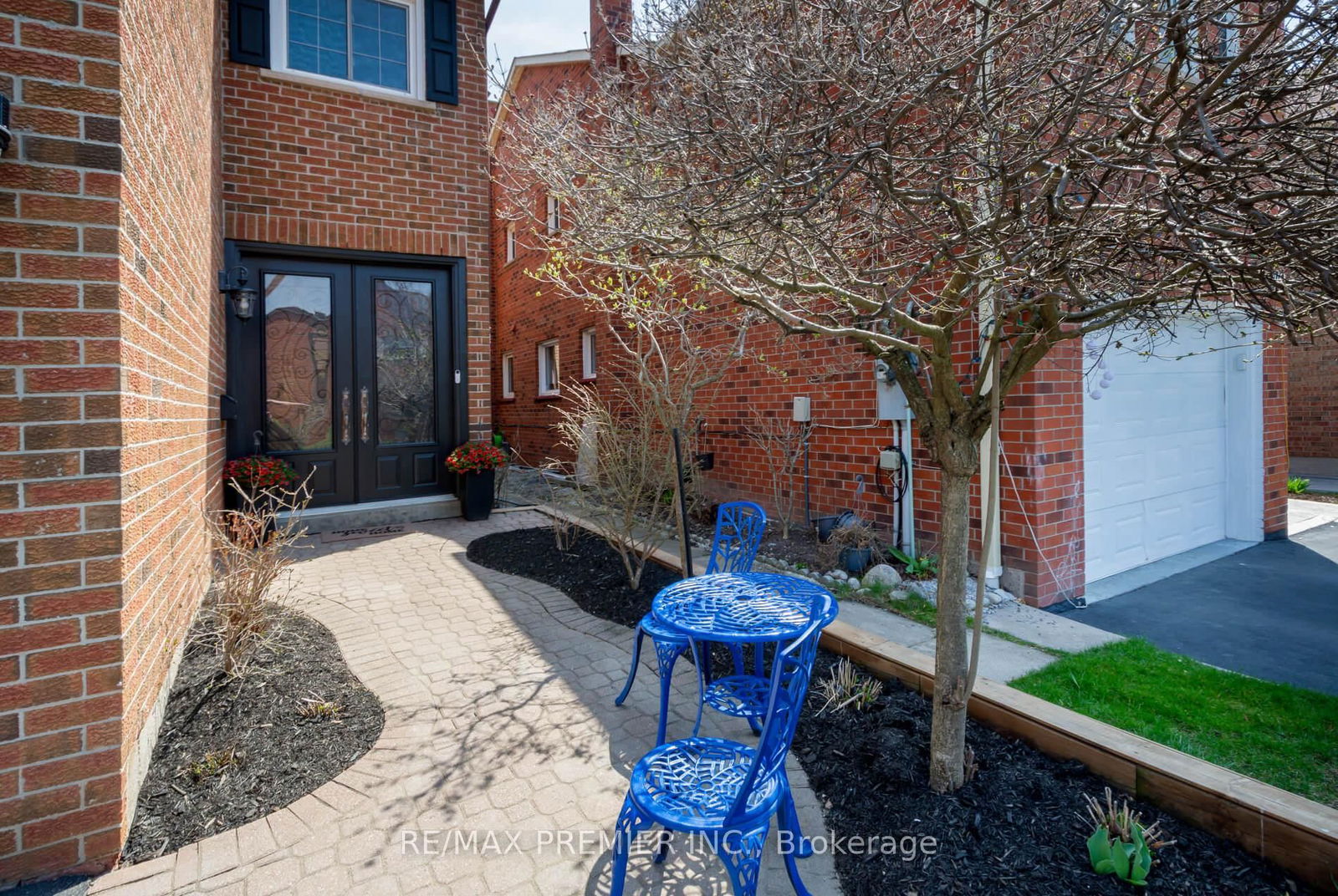 Detached House for sale at 938 Deer Ru, Mississauga, Creditview, L5C 4B2 - MLS: W12104221