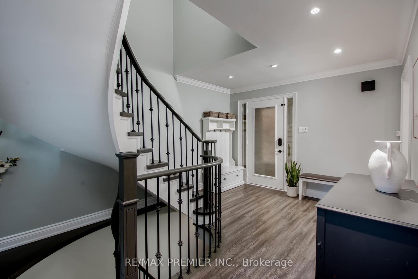 Detached House for sale at 938 Deer Ru, Mississauga, Creditview, L5C 4B2 - MLS: W12104221