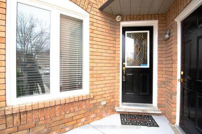 71 Rocky Mountain Cres, Brampton - Sandringham-Wellington image-0-3