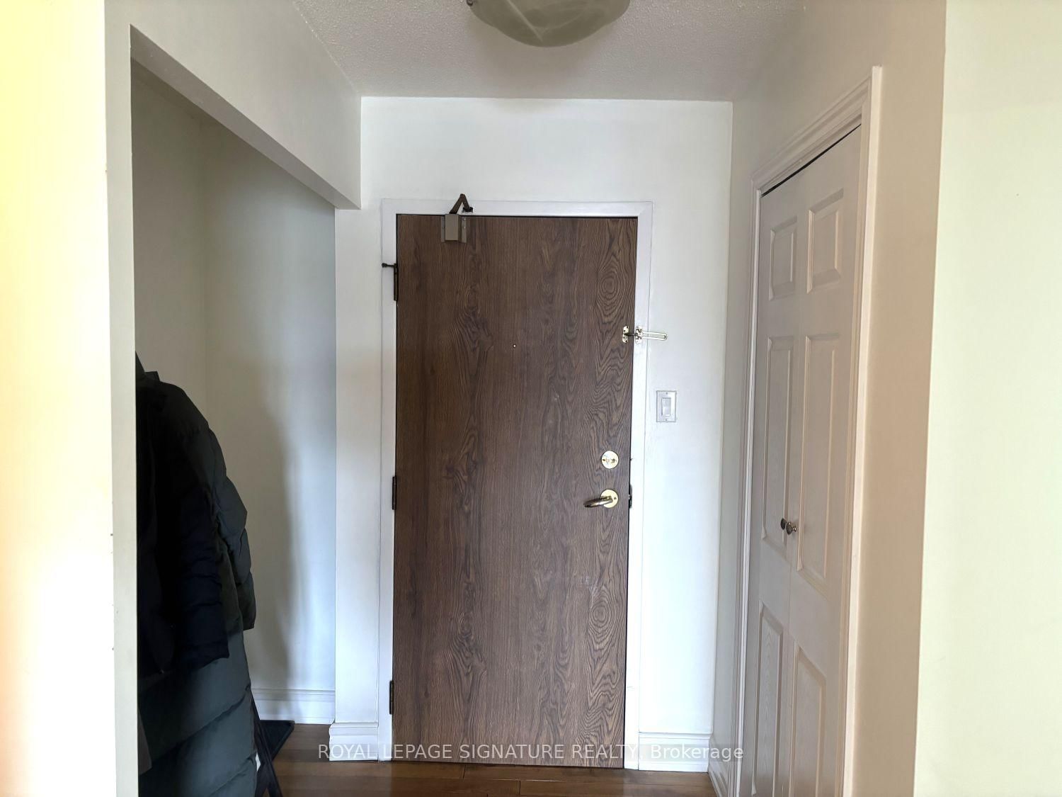 Condo for lease at 2811-550 Webb Drive, Mississauga, City Centre, L5B 3Y4 - MLS: W12104335