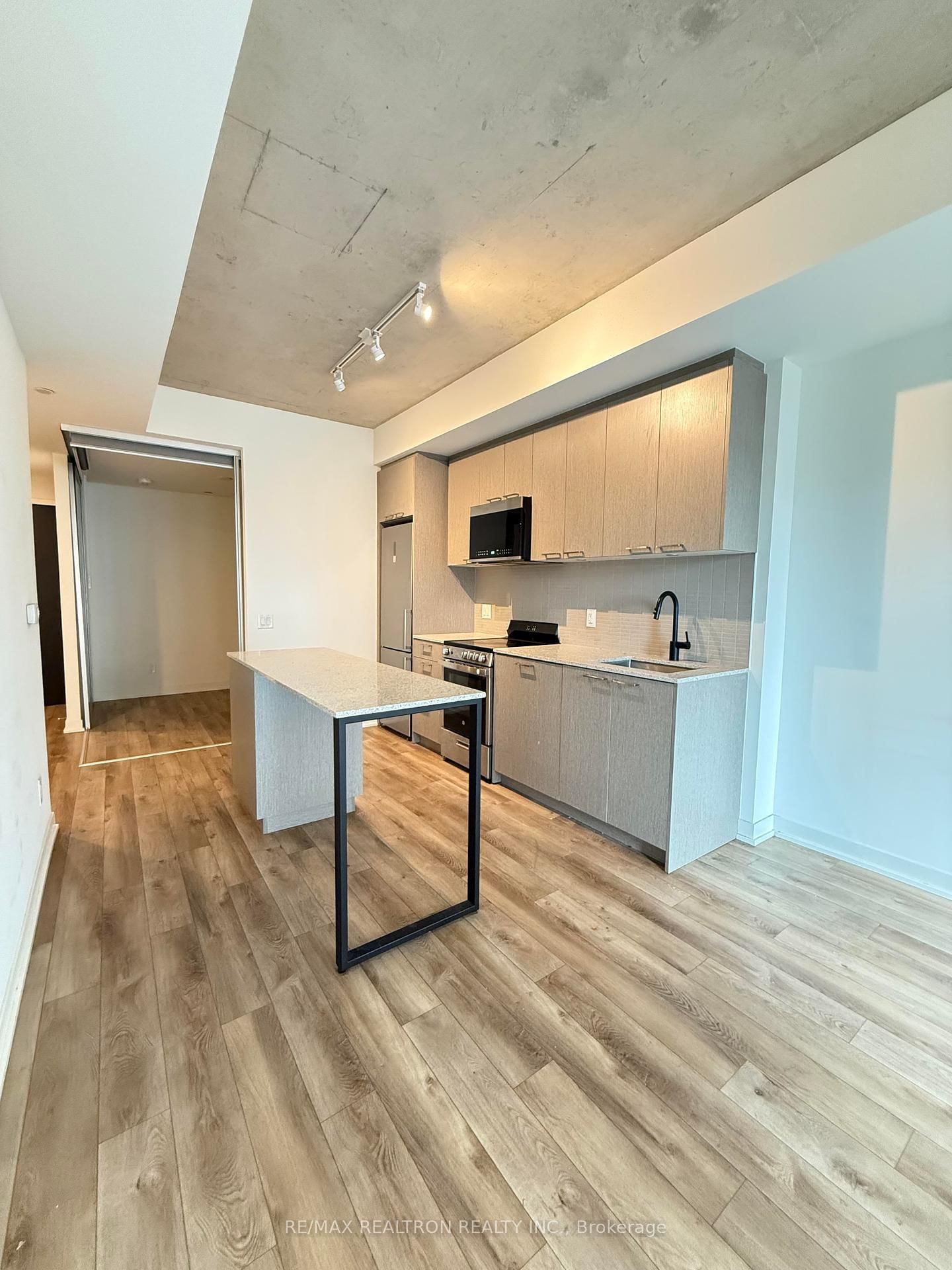 Condo for lease at 312-1808 St. Clair Avenue, Toronto, Weston-Pellam Park, M6N 0C1 - MLS: W12104411