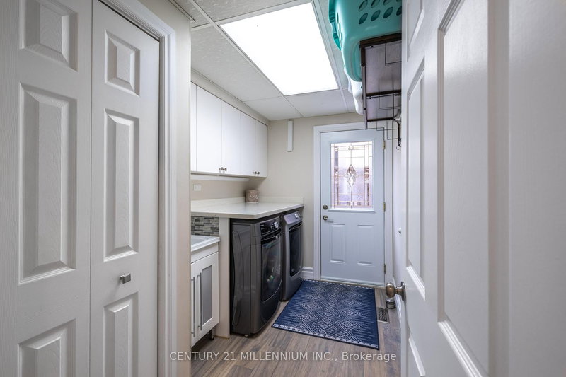 4 Marchmount Cres, Brampton, L6S 2S9 | Image 2