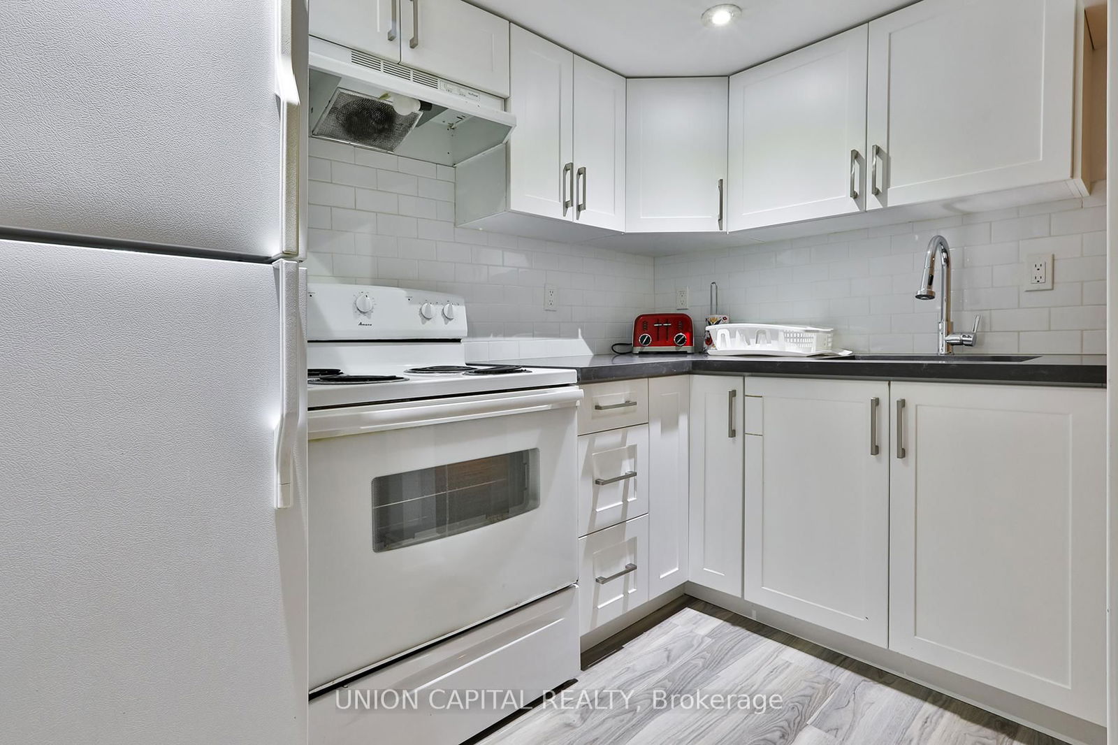 Detached House for lease at BSMT-8 Seneca Avenue, Toronto, Rockcliffe-Smythe, M6N 2G6 - MLS: W12104505