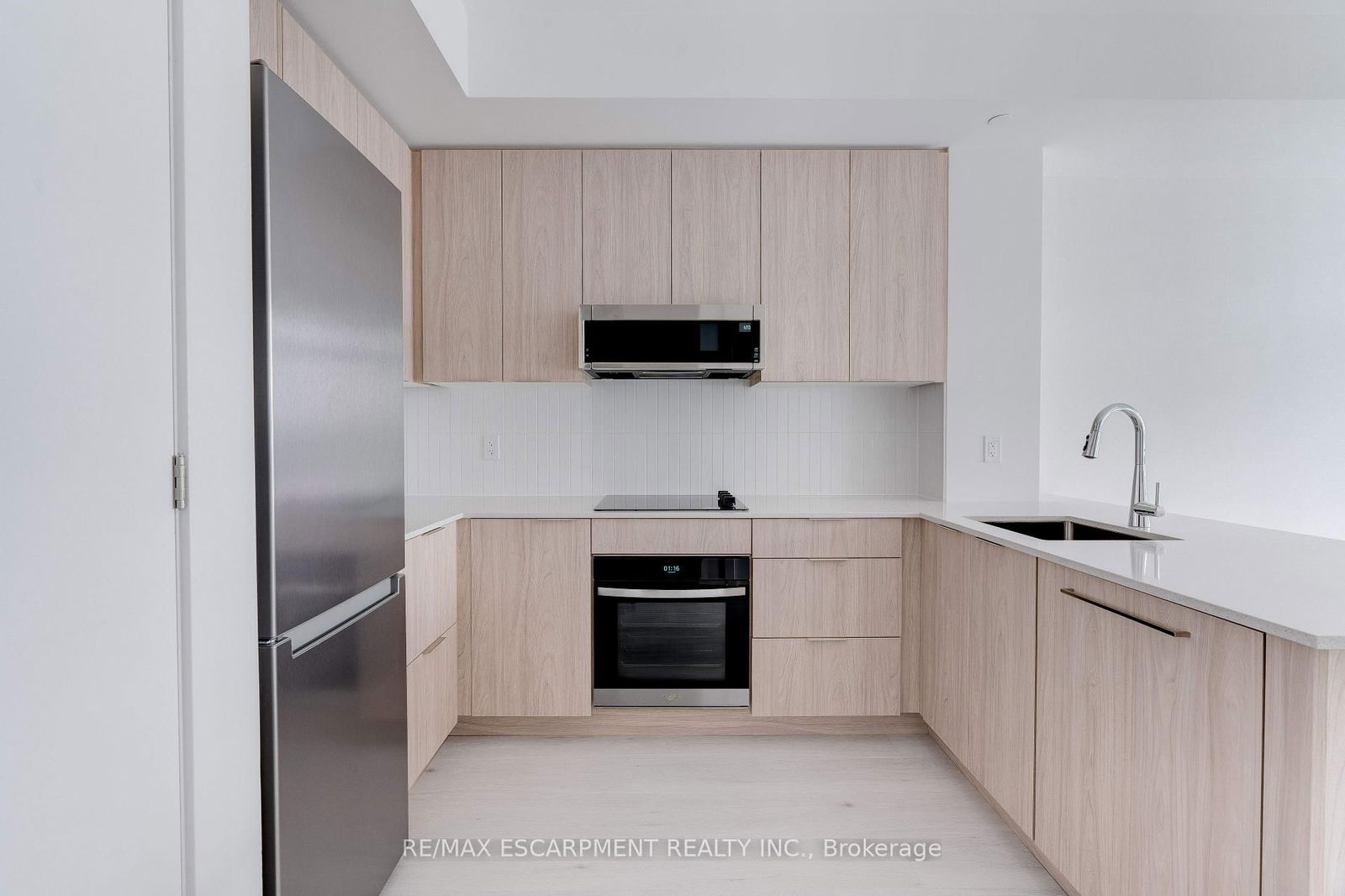Condo for lease at 544-2501 Saw Whet Boulevard, Oakville, Glen Abbey, L6M 5N2 - MLS: W12104518
