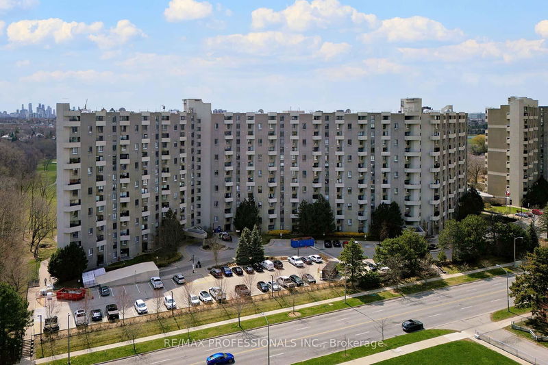 Unit A20 — 284 Mill Rd, Toronto - Markland Wood image-0-0