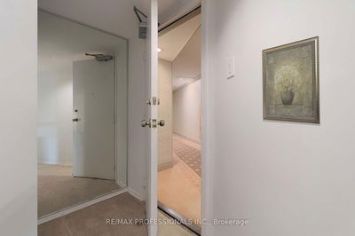Unit A20 — 284 Mill Rd, Toronto - Markland Wood image-0-3