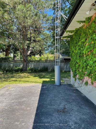 509 Vale Pl, Oakville - West image-0-2