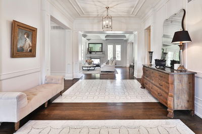 1497 Lakeshore Rd, Oakville - Southwest image-0-3