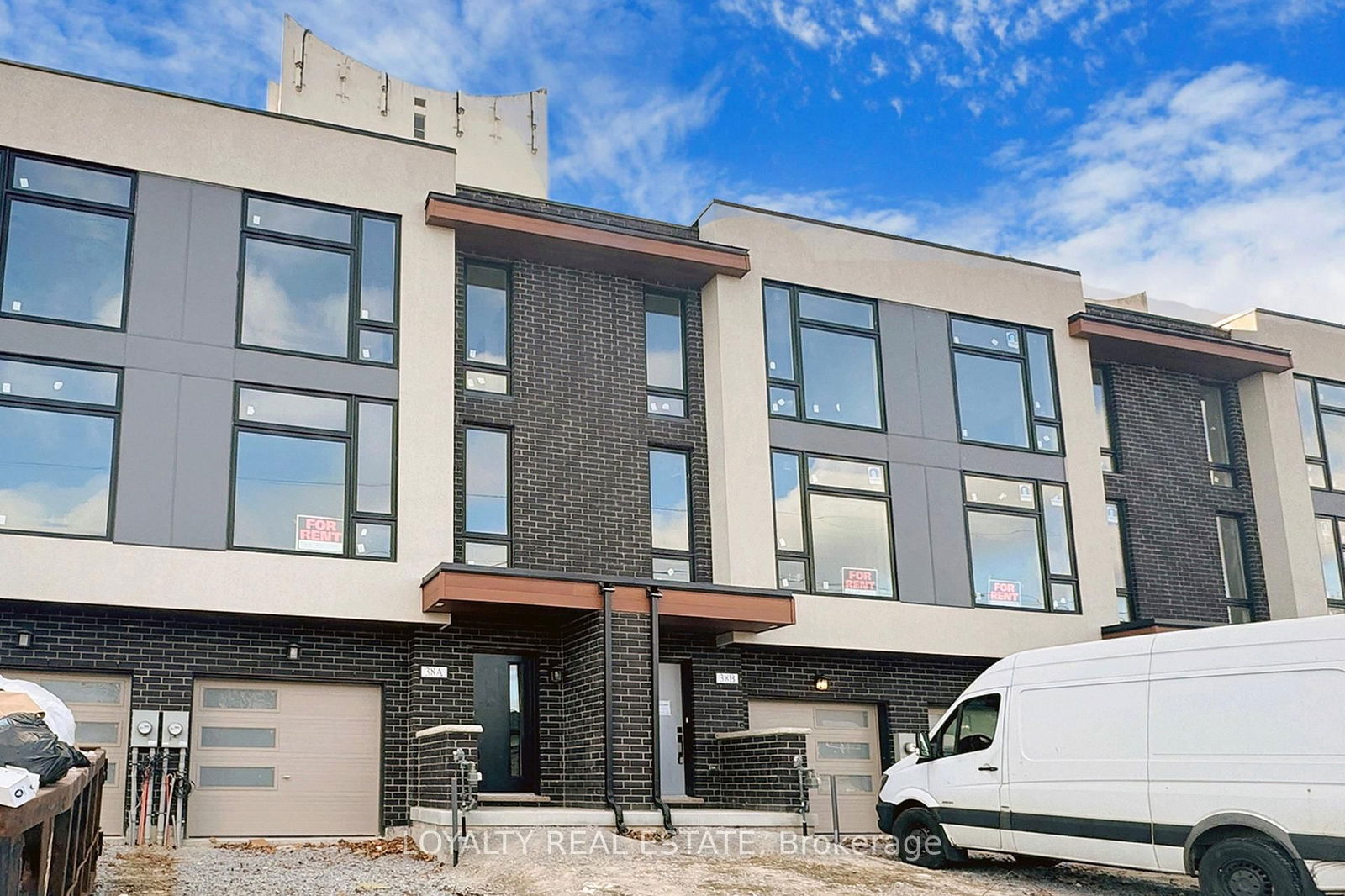 Townhouse for lease at 46 Monclova Road, Toronto, Downsview-Roding-CFB, M3M 0A6 - MLS: W12104739