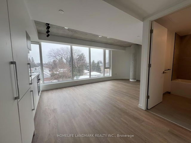 230 - 689 The Queensway Drive