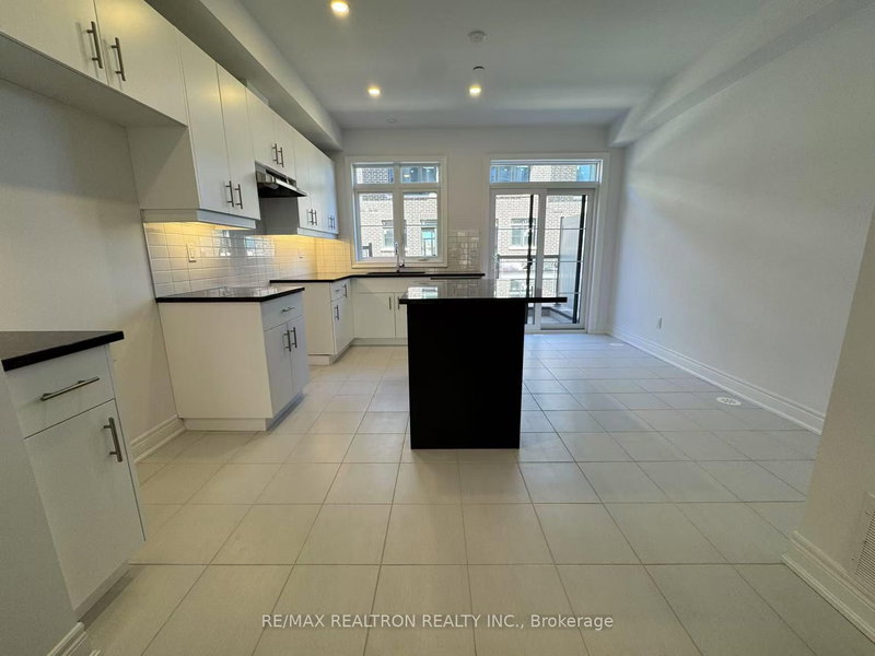 39 - 260 Melody Common, Oakville, L6H 7H2 | Image 3