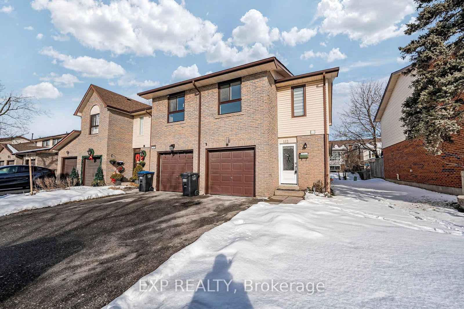 Townhouse for sale at 112 Collins Crescent, Brampton, Brampton North, L6V 3N1 - MLS: W12104967