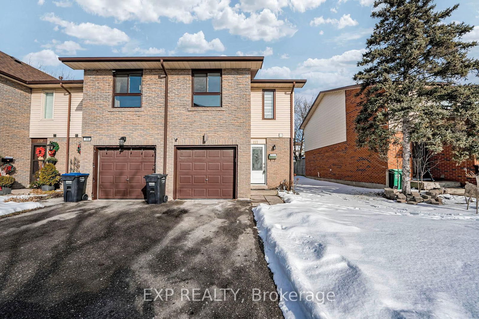 Townhouse for sale at 112 Collins Crescent, Brampton, Brampton North, L6V 3N1 - MLS: W12104967