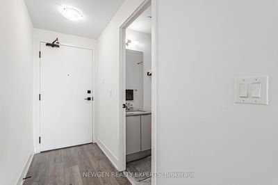 Unit 1310 — 2481 Taunton Rd, Oakville - River Oaks image-0-4