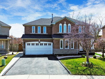26 Dolphin Song Cres, Brampton - Sandringham-Wellington
