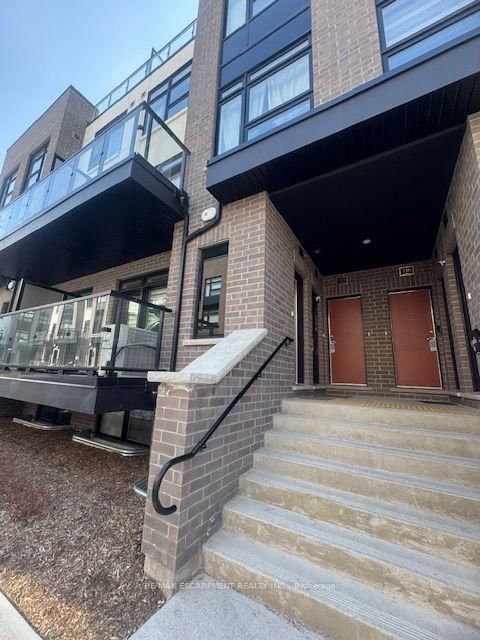 home for lease on 113-1593 Rose way N/A