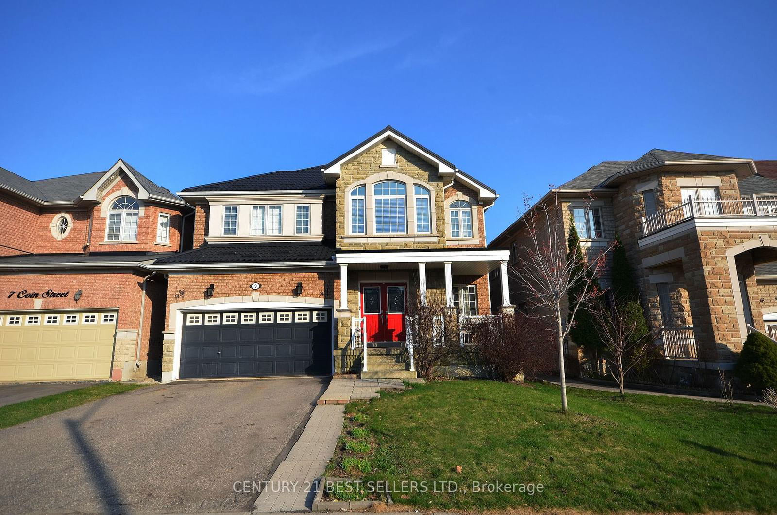 Detached House for sale at 9 Coin Street, Brampton, Bram West, L6Y 5R5 - MLS: W12105215
