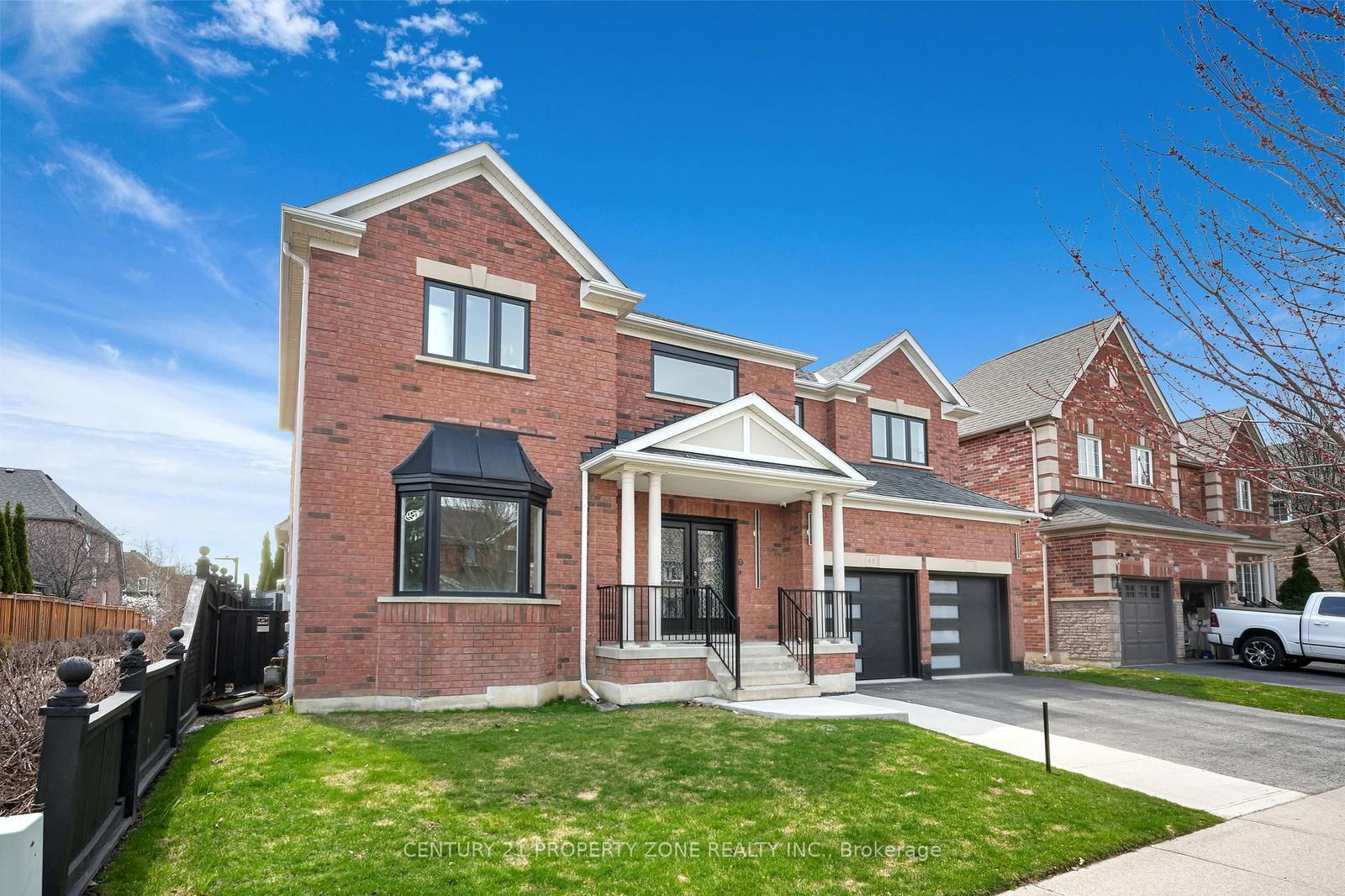 Detached House sold at 46 Grist Mill Drive, Halton Hills, Georgetown, L7G 6C1 - MLS: W12105396