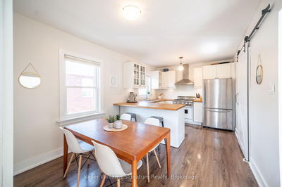 367 Bartos Dr, Oakville - Central image-0-4