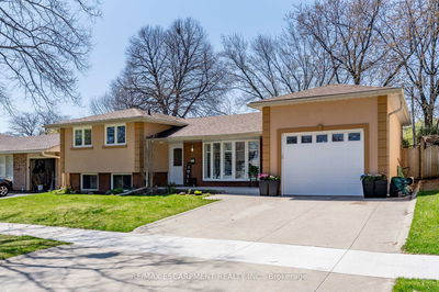 616 Blue Forest Hill, Burlington - Appleby image-0-2