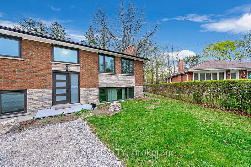 Main - 135 Ashbrook Crt, Milton, L9T 2K8 | Image 3