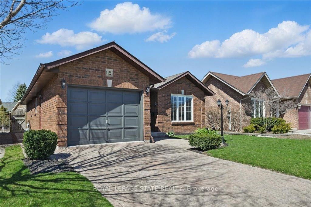 Detached House sold at 1151 Augustus Drive, Burlington, Brant, L7S 2K6 - MLS: W12105649