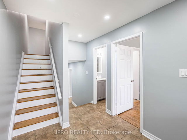 UPPER - 7458 Catalpa Road