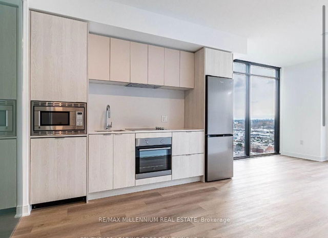 801 - 86 Dundas Street