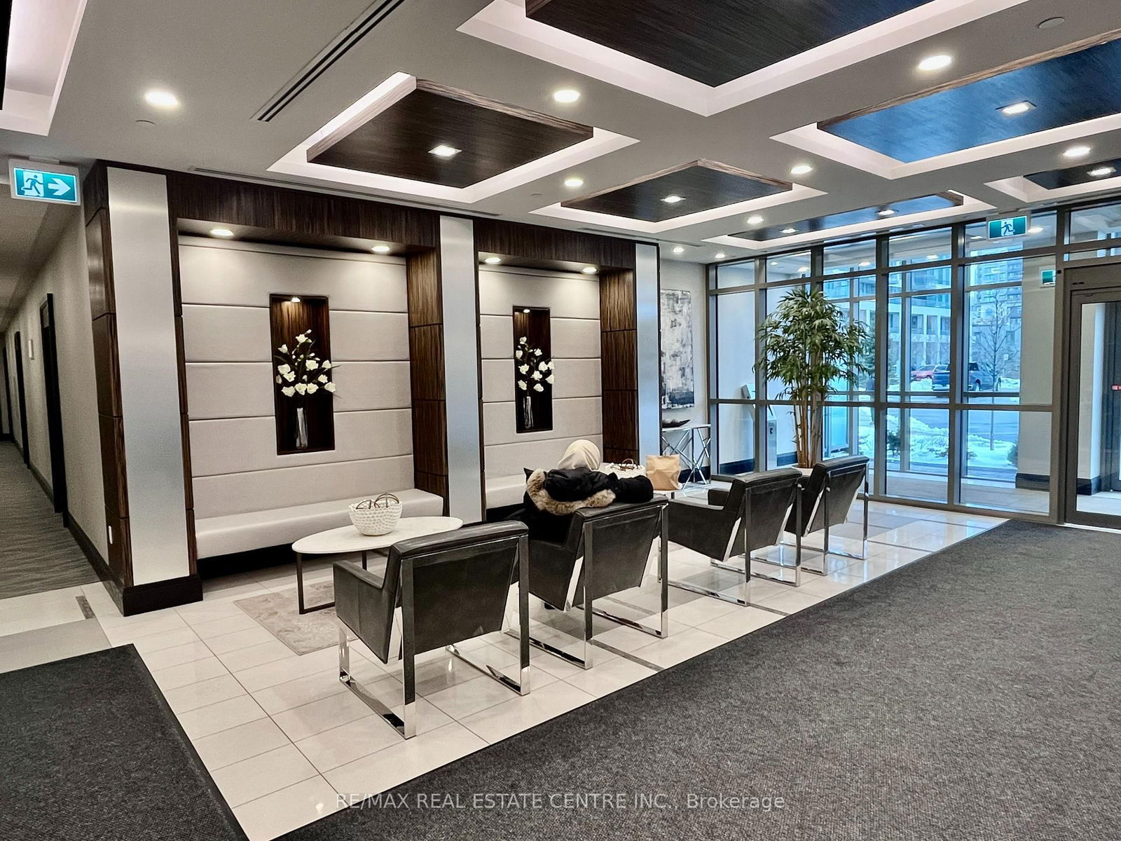 Condo for lease at 1103-349 Rathburn Road, Mississauga, City Centre, L5B 0G9 - MLS: W12105757