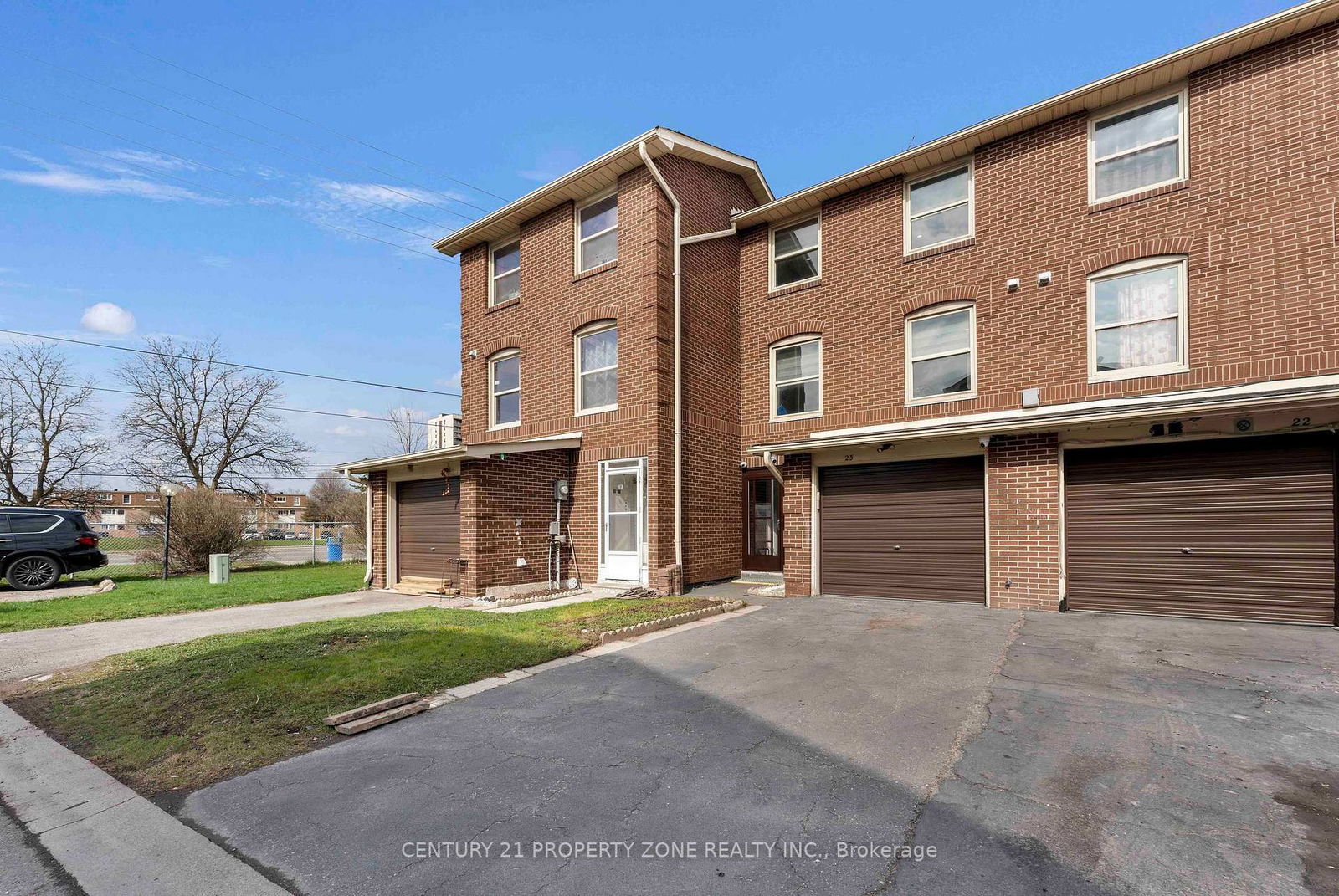 Townhouse for sale at 23 Eden Park Drive, Brampton, Bramalea Road South Gateway, L6T 3A5 - MLS: W12105845