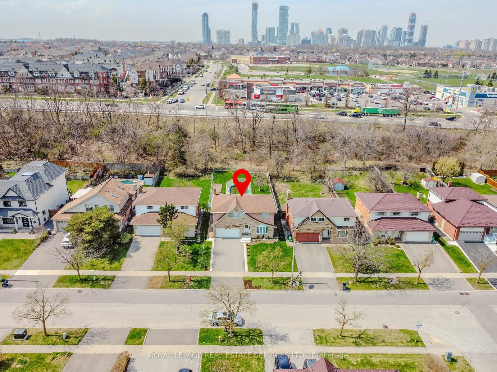 Detached House for sale at 2696 Crystalburn Avenue, Mississauga, Cooksville, L5B 2N8 - MLS: W12105933
