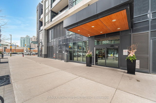 3410 - 510 Curran Place