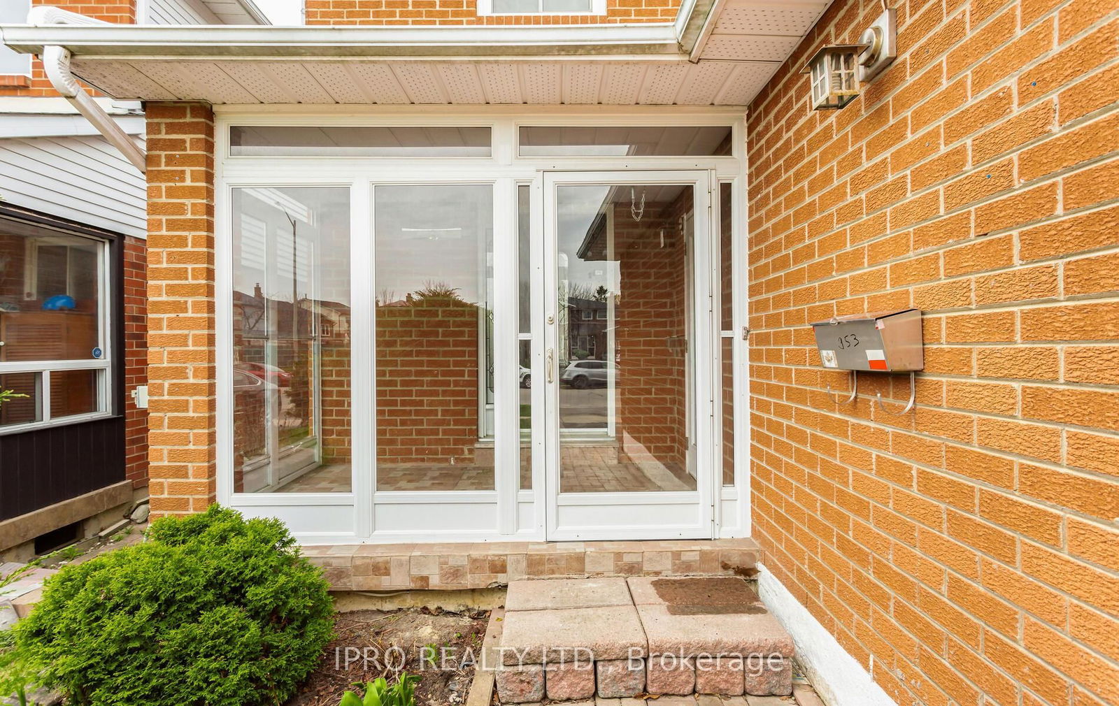 Detached House for sale at 353 Rutherford Road, Brampton, Madoc, L6V 3V9 - MLS: W12106199