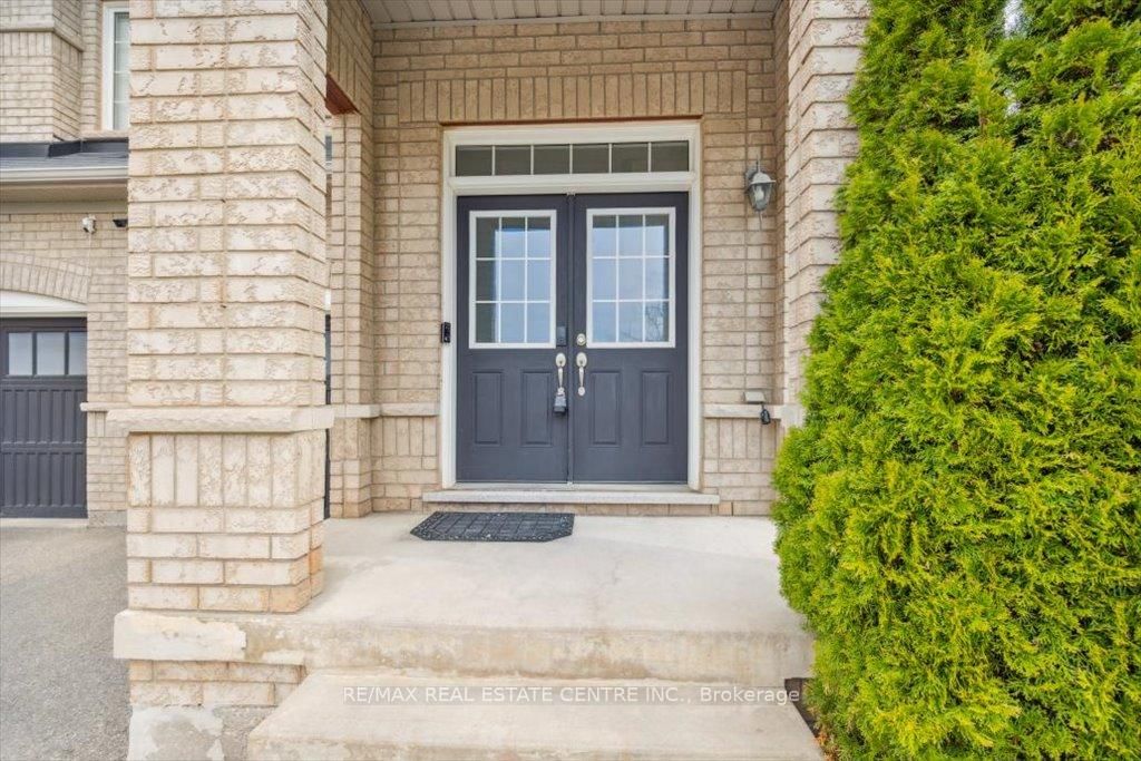 Semi-Detached House for sale at 37 Interlude Drive, Brampton, Credit Valley, L6X 3B1 - MLS: W12106412