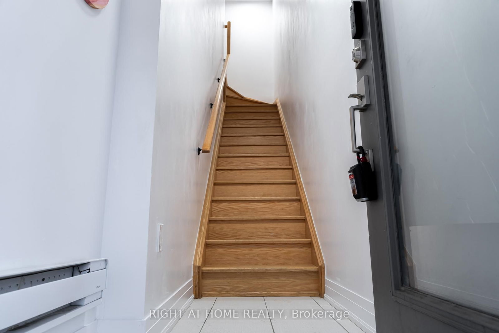 Townhouse for lease at 52-719 Lawrence Avenue, Toronto, Yorkdale-Glen Park, M6A 0C6 - MLS: W12106476