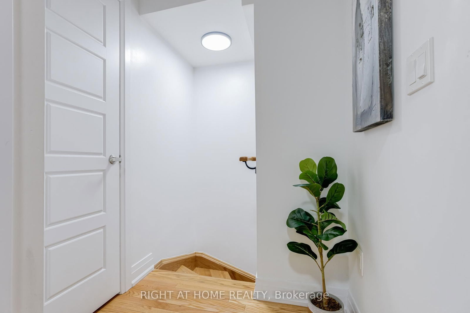 Townhouse for lease at 52-719 Lawrence Avenue, Toronto, Yorkdale-Glen Park, M6A 0C6 - MLS: W12106476