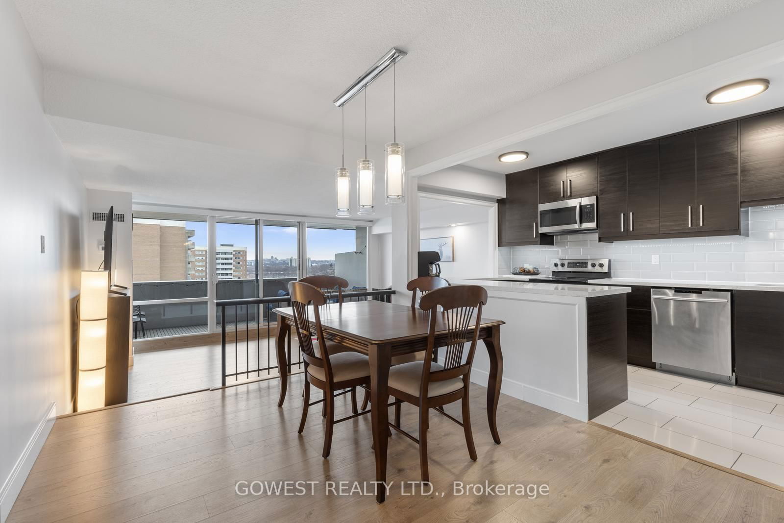 Condo for lease at 1806-240 Scarlett Road, Toronto, Rockcliffe-Smythe, M6N 4X6 - MLS: W12106766