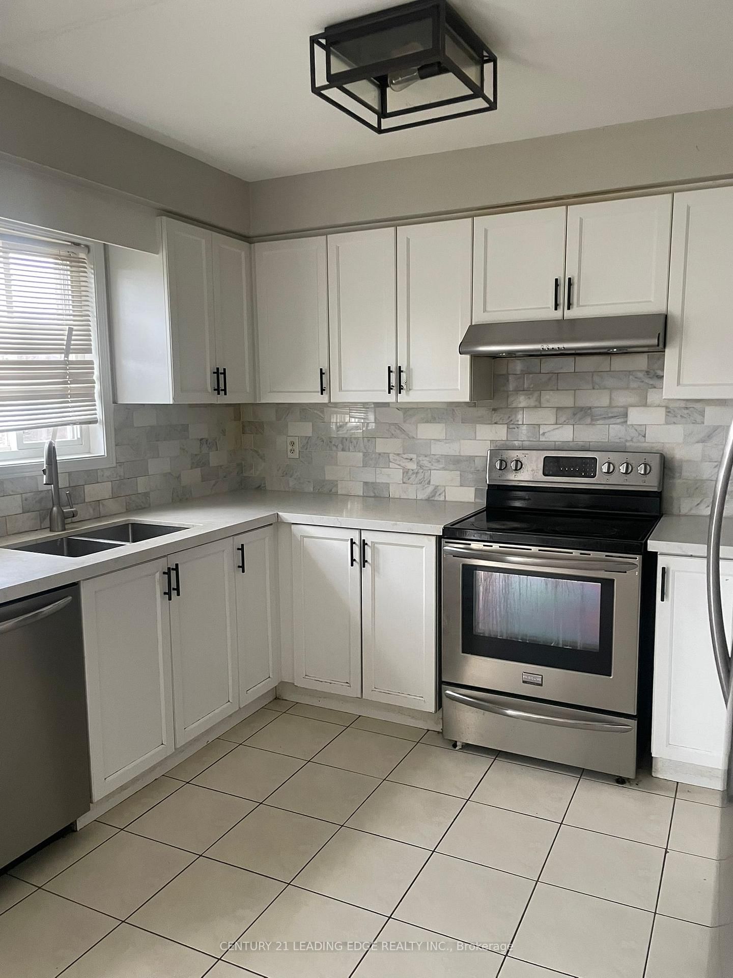 Detached House for lease at Upper-17 Heathwood Drive, Brampton, Fletcher's Meadow, L7A 1Z6 - MLS: W12106858