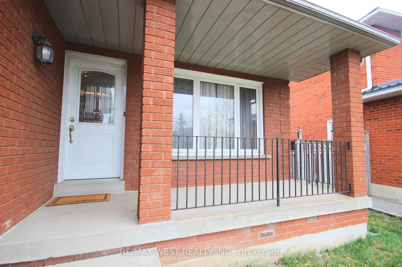 73 Hullrick Dr, Toronto, M9W 6W6 | Image 3