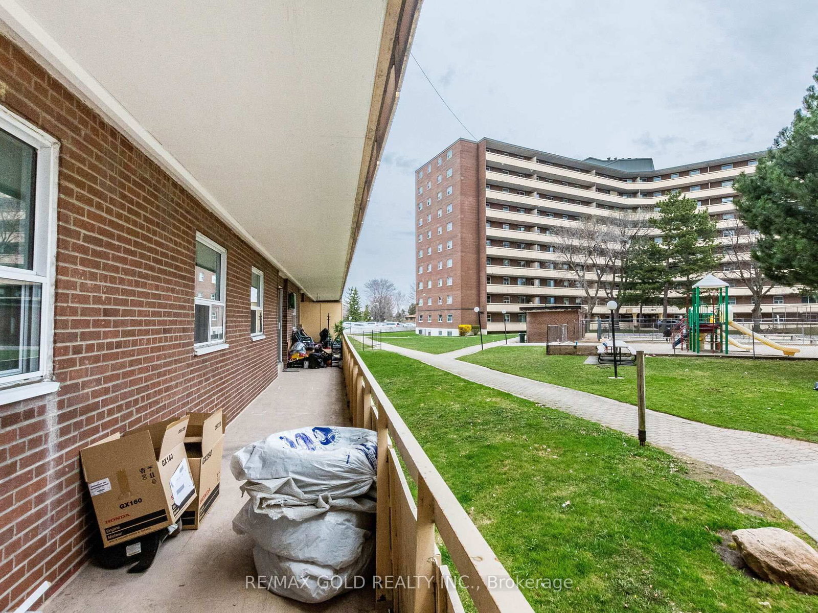 Listing Image 38