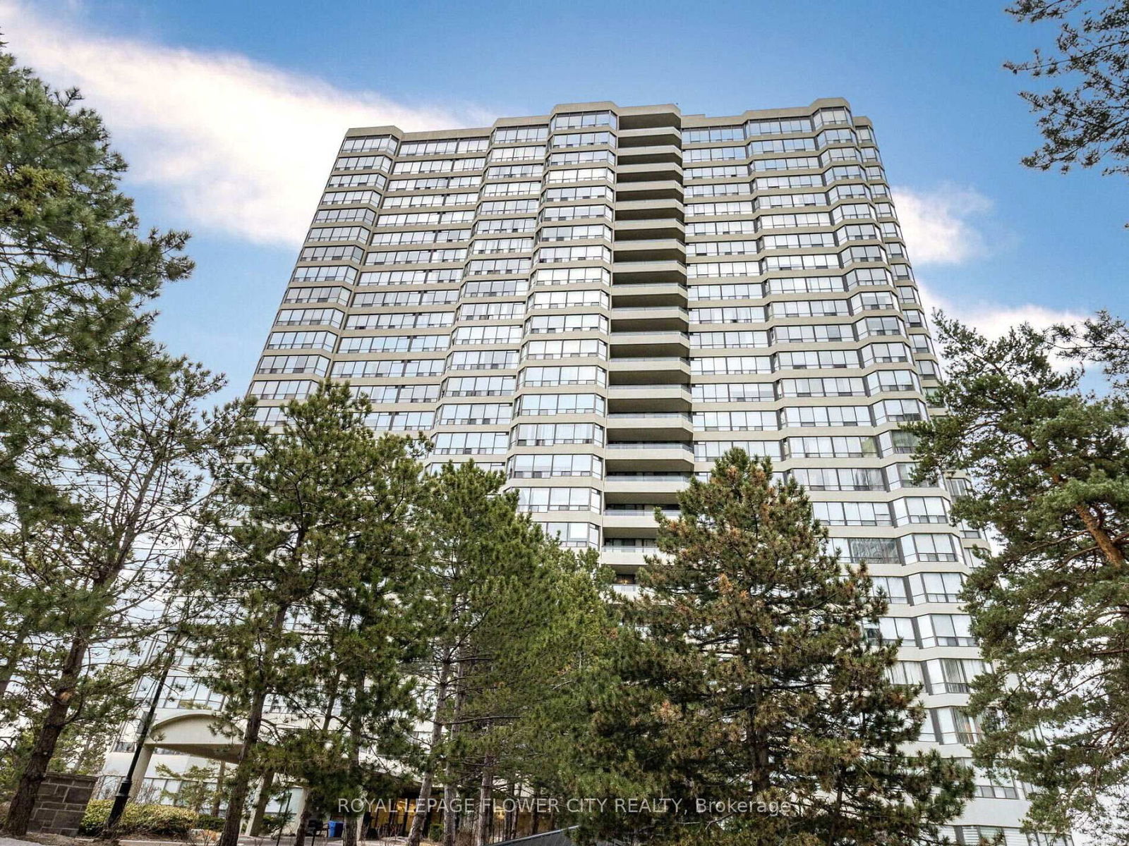 Condo for sale at 710-22 Hanover Road, Brampton, Queen Street Corridor, L6S 5K7 - MLS: W12106970
