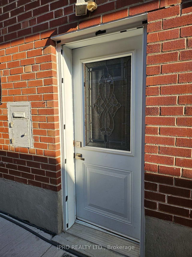 Basement - 26 Bairstow Crescent